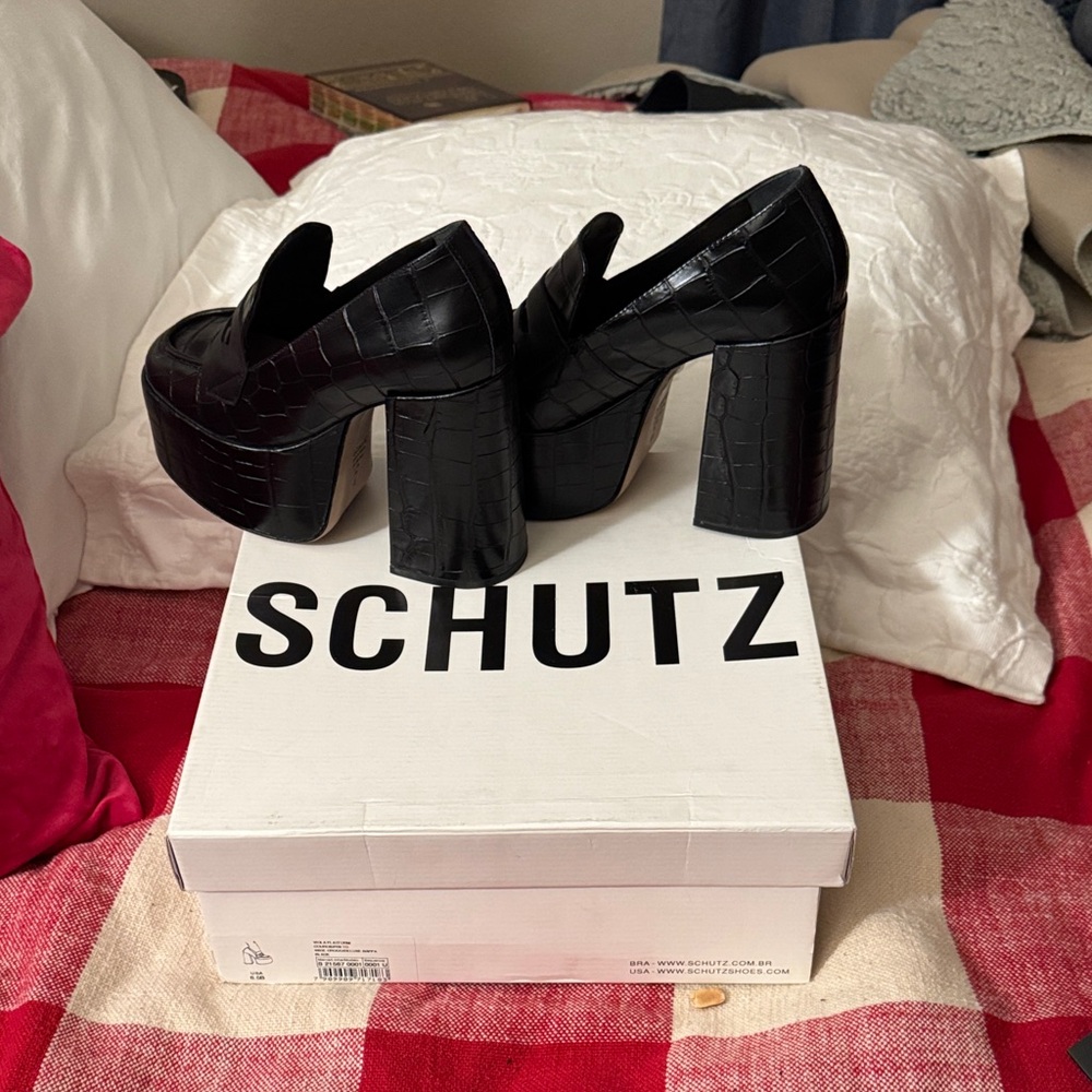 SCHUTZ Black Croc-Embossed Platform Shoes